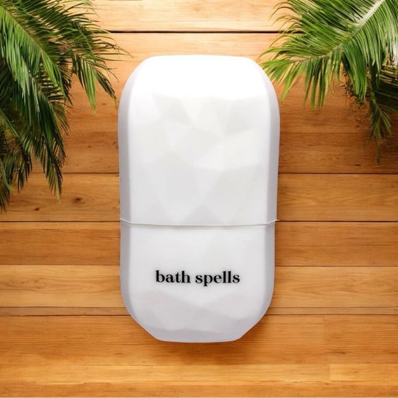 BATH SPELLS White Ice Roller for Face & Eye Beauty Massage – NEW - Picture 1 of 5